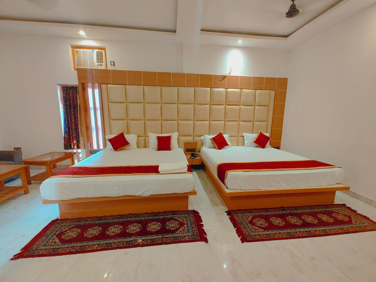 Avadh Sunshine Palace Hotel And Resort Ayodhya Exterior foto