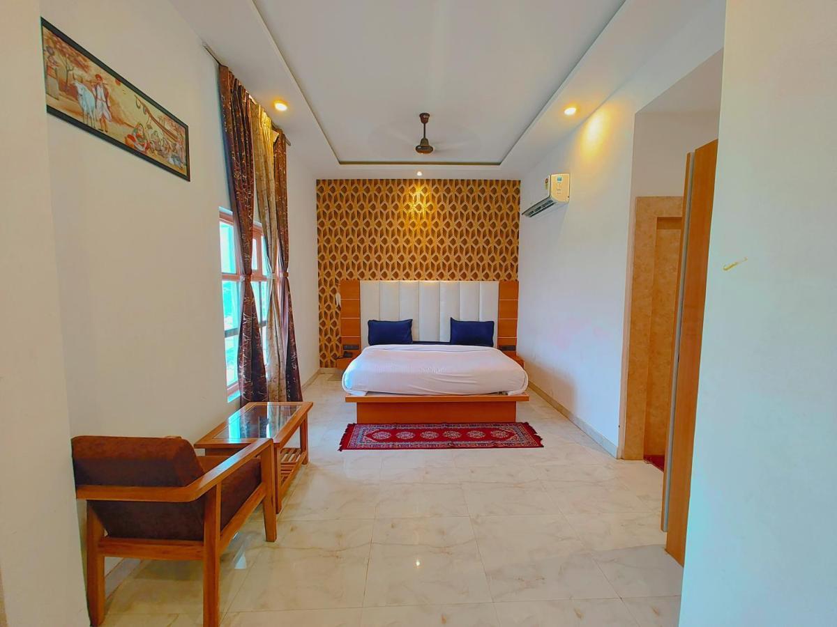 Avadh Sunshine Palace Hotel And Resort Ayodhya Exterior foto