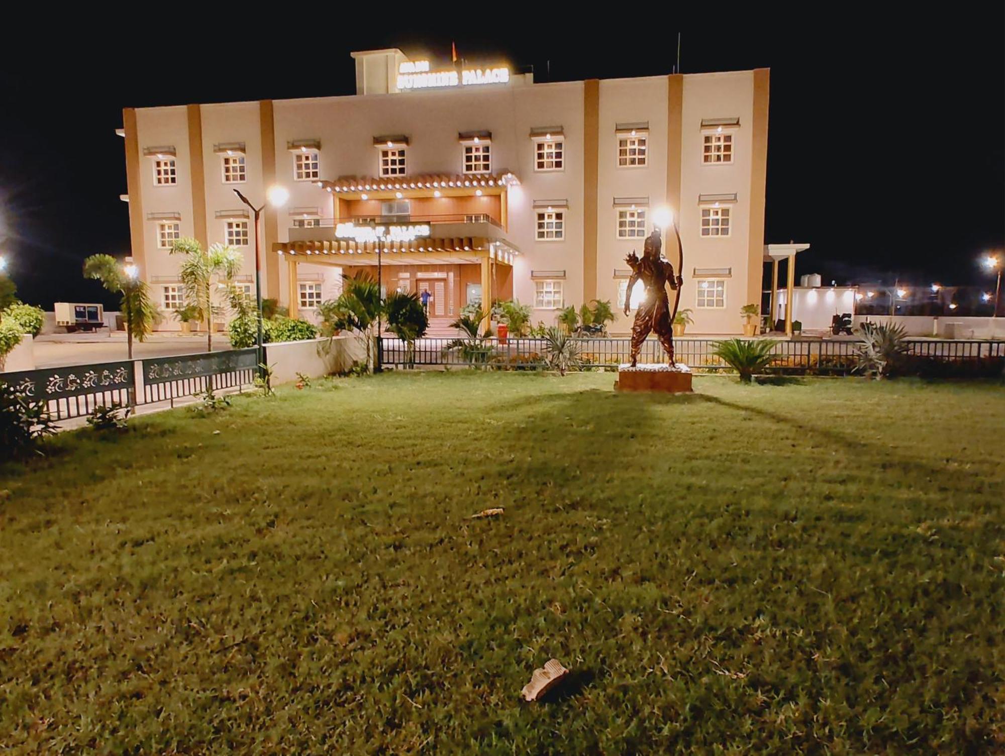 Avadh Sunshine Palace Hotel And Resort Ayodhya Exterior foto