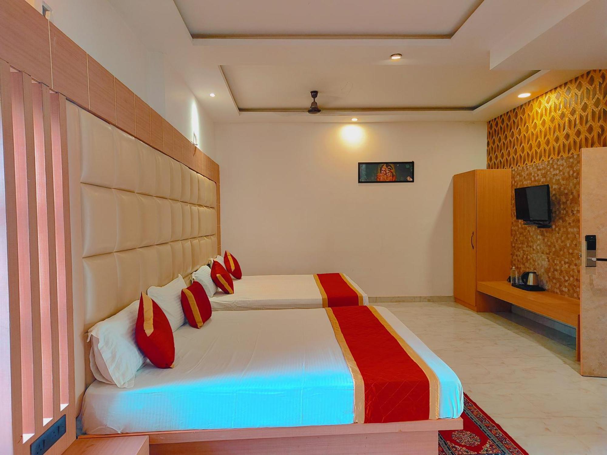 Avadh Sunshine Palace Hotel And Resort Ayodhya Exterior foto