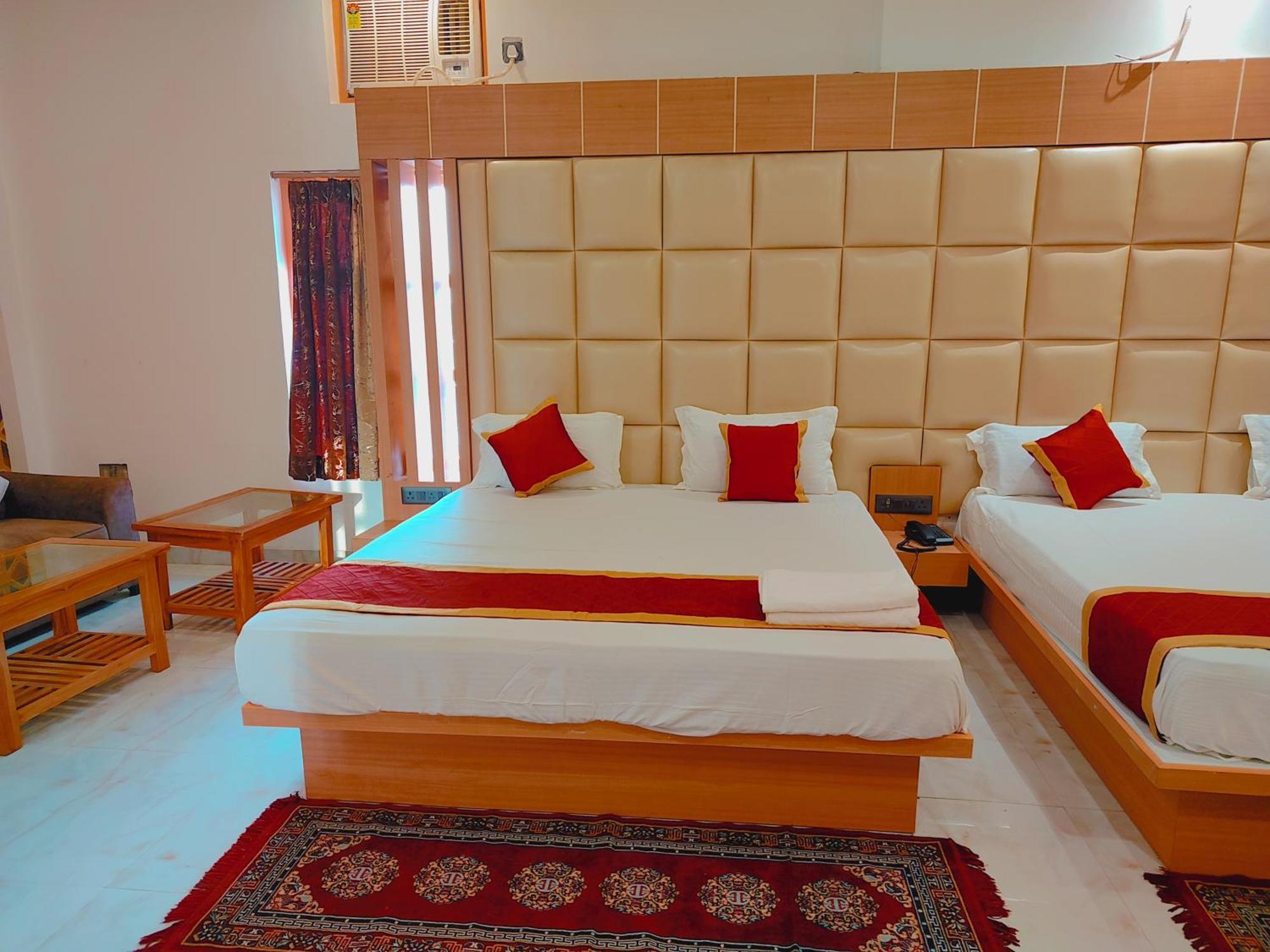 Avadh Sunshine Palace Hotel And Resort Ayodhya Exterior foto